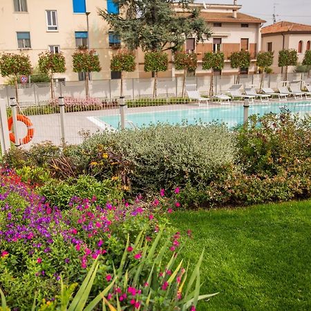 Homingarda - Fine Holiday Apartments ペスキエーラ・デル・ガルダ エクステリア 写真