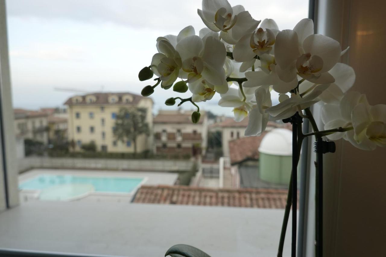 Homingarda - Fine Holiday Apartments ペスキエーラ・デル・ガルダ エクステリア 写真