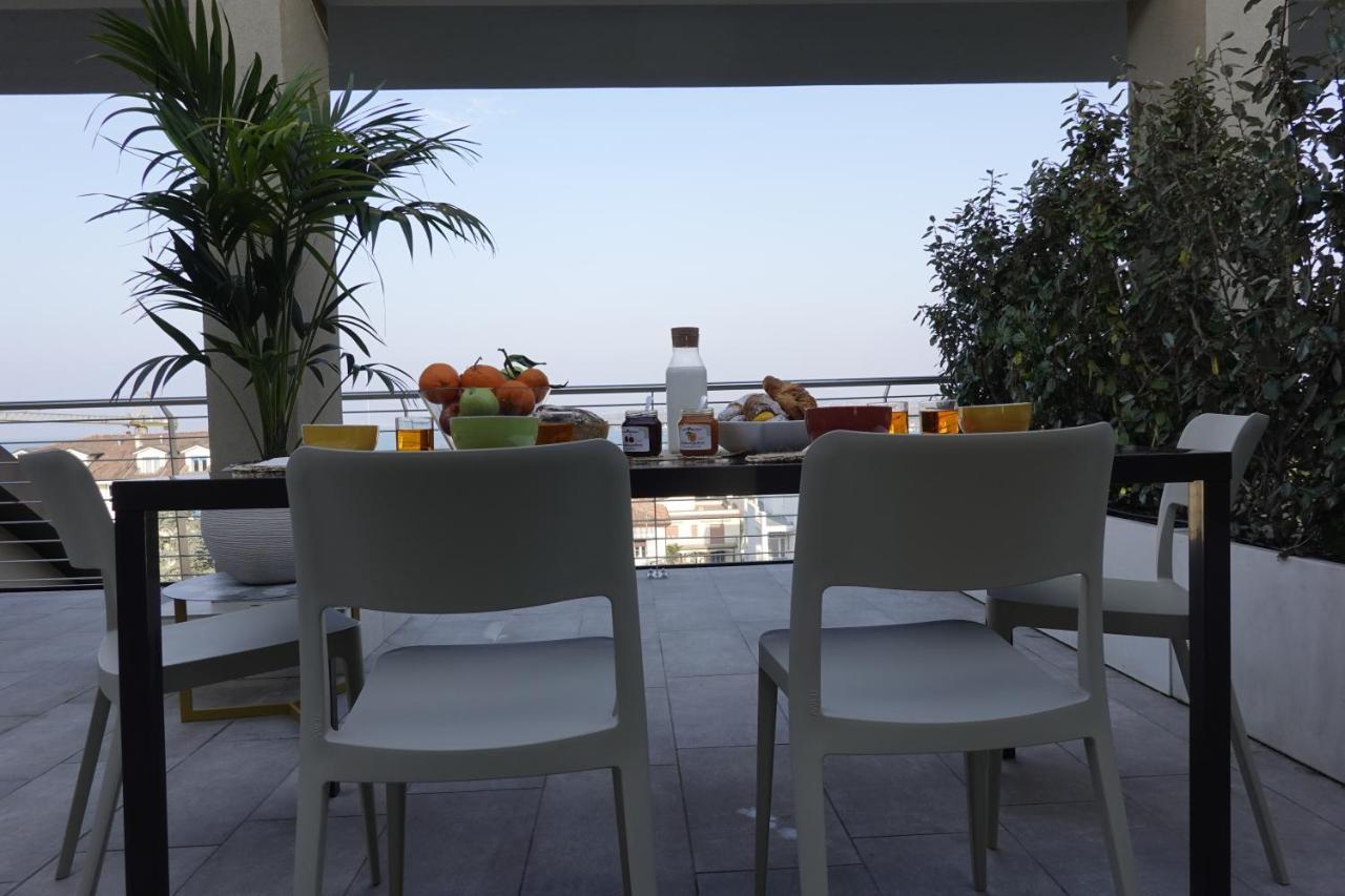 Homingarda - Fine Holiday Apartments ペスキエーラ・デル・ガルダ エクステリア 写真