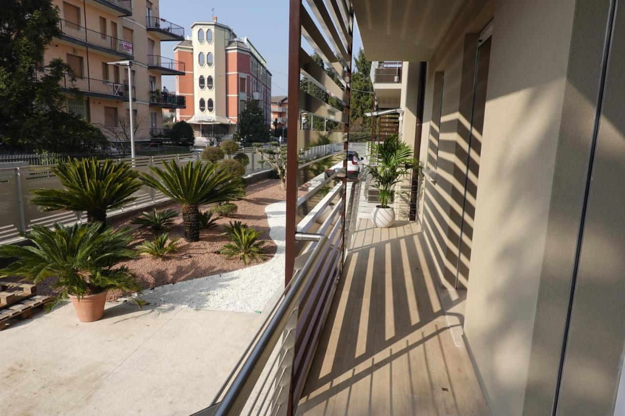 Homingarda - Fine Holiday Apartments ペスキエーラ・デル・ガルダ エクステリア 写真