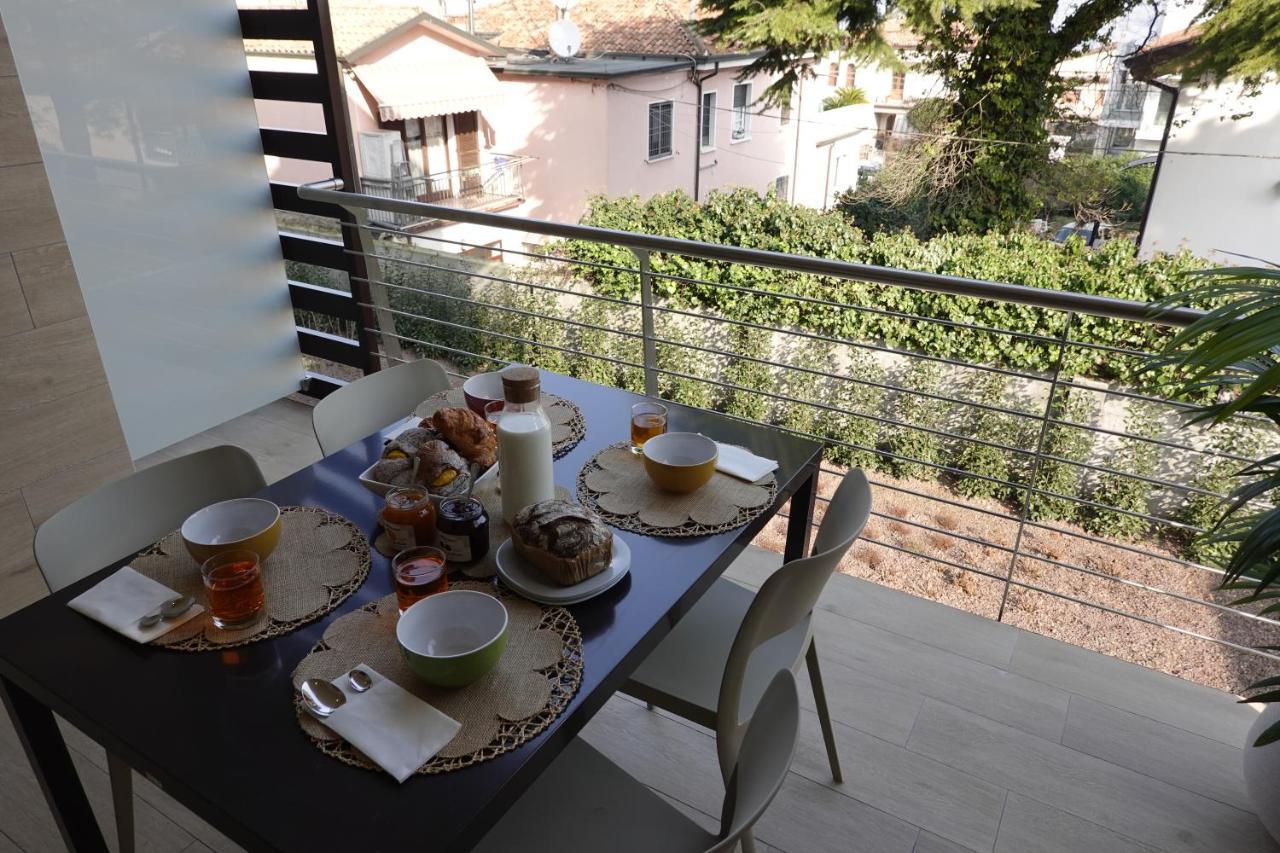 Homingarda - Fine Holiday Apartments ペスキエーラ・デル・ガルダ エクステリア 写真